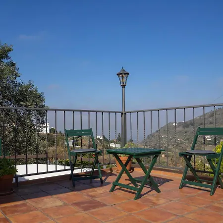 Cr La Bohemia Apartman *