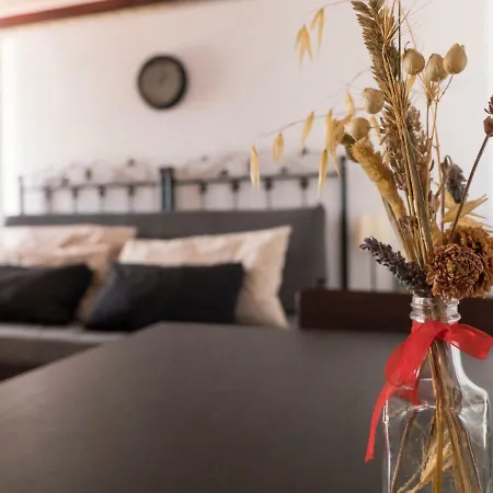 Cr La Bohemia Apartment